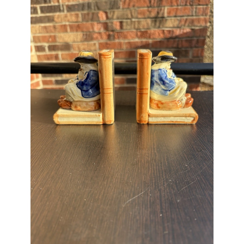 Vintage Ceramic Pair Bookends Seated Man on Books w/ pipe Figurine 50s Japan - Picture 3 of 6